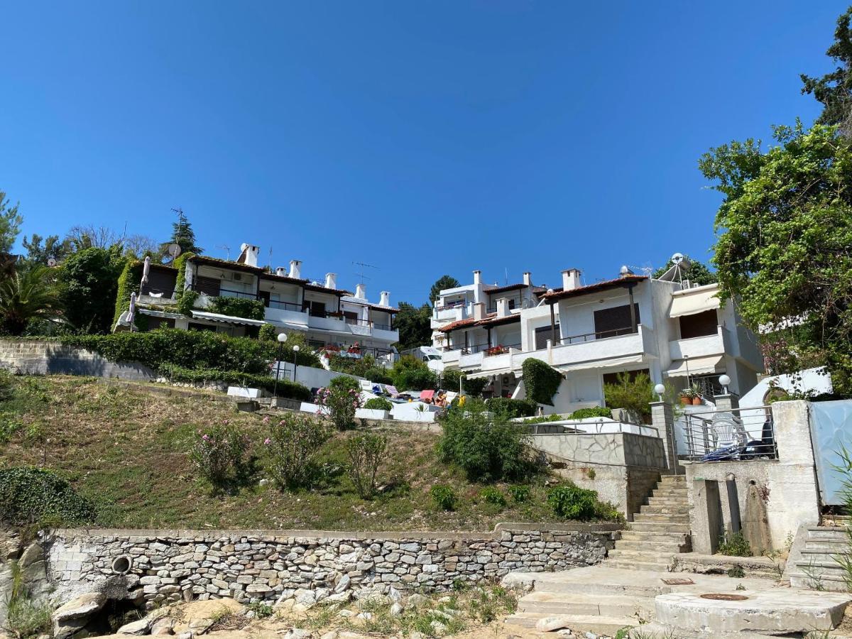 Irini Seaside Apartment Palaiontsiflikion Exterior photo
