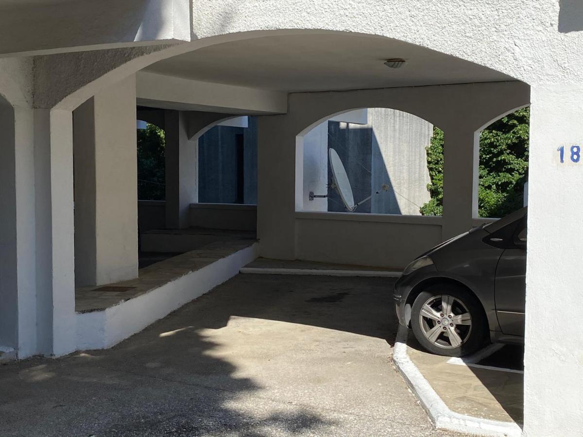 Irini Seaside Apartment Palaiontsiflikion Exterior photo
