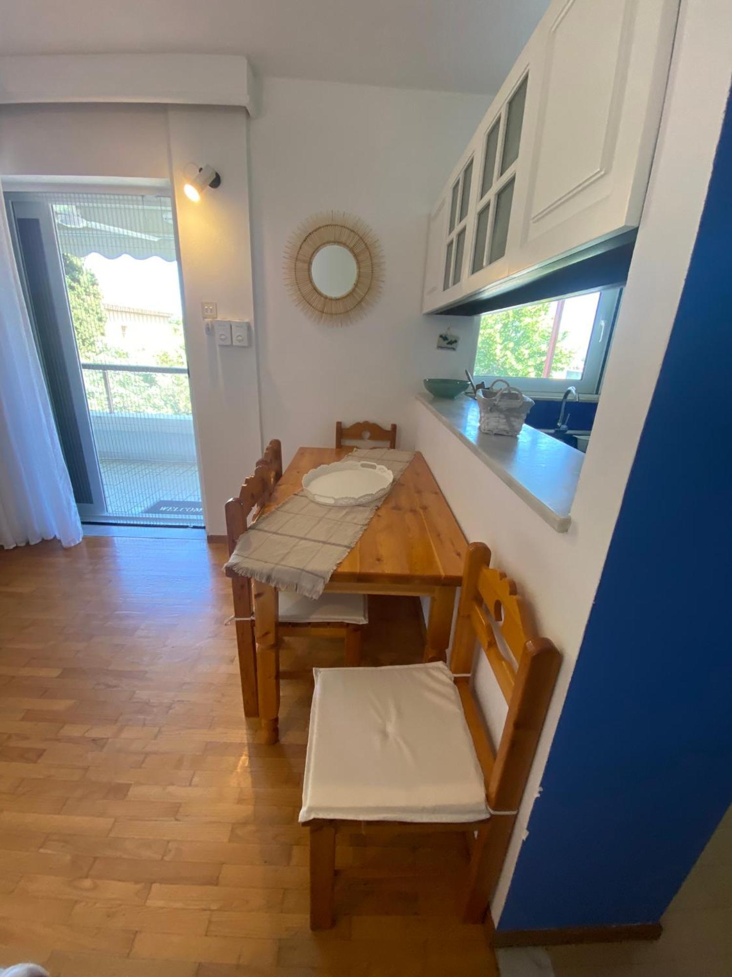 Irini Seaside Apartment Palaiontsiflikion Exterior photo